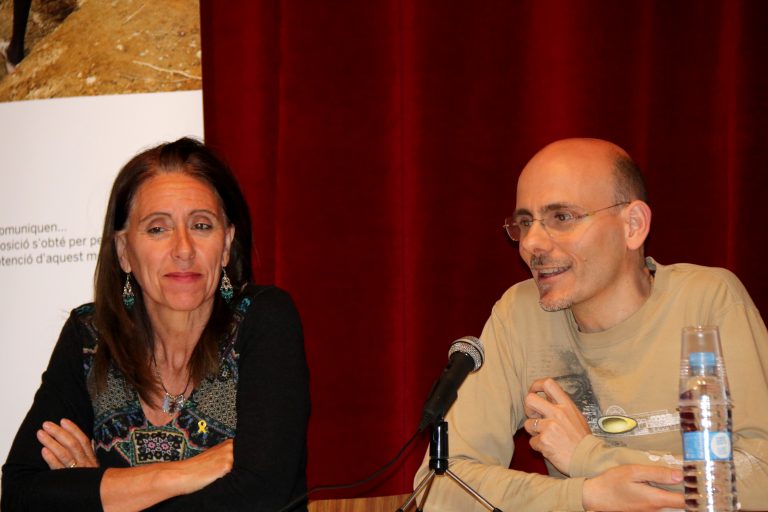 Carme Altayó: “Quan comprem un aparell electrònic no ens preocupem del que hi ha al darrere”