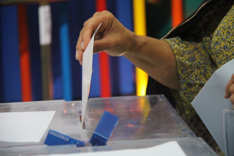 El 14F es votarà en pavellons o espais amplis i no als col·legis habituals