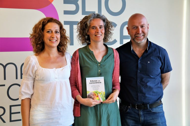 Marta Butjosa dona pautes per educar els fills des de la llibertat i la consciència
