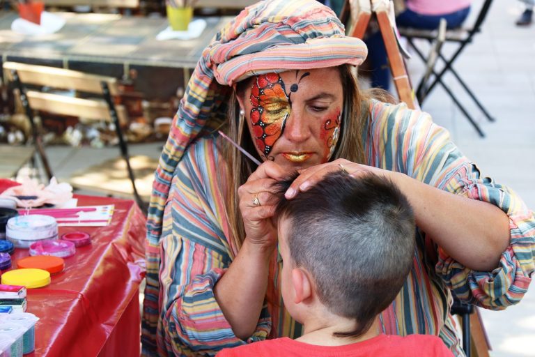 Activitats familiars, productes de proximitat i gastronomia a la Fira del Comerç i Medieval de Nou Martorell