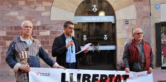 Concentració davant l’Ajuntament coincidint amb el final del judici del procés Concentració final judici procés