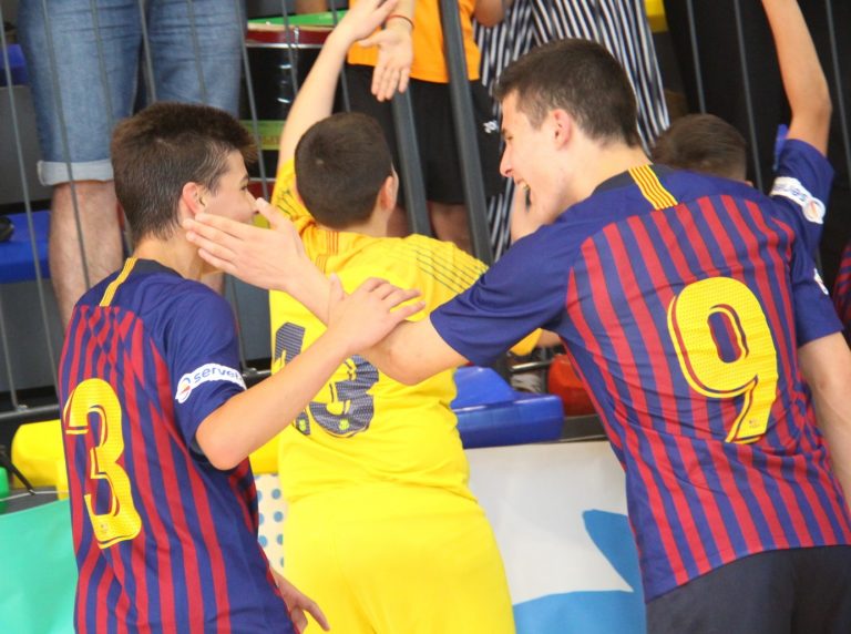 Les Corts UBAE i el FC Barcelona regnen en la 10a Festa del Futbol Català a Martorell