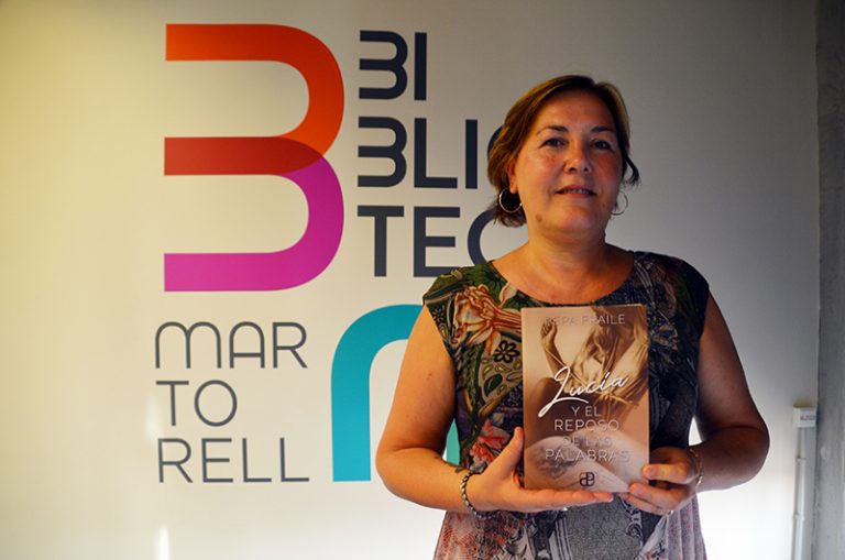 Pepa Fraile presenta a la Biblioteca la novel·la ‘Lucía y el reposo de las palabras’