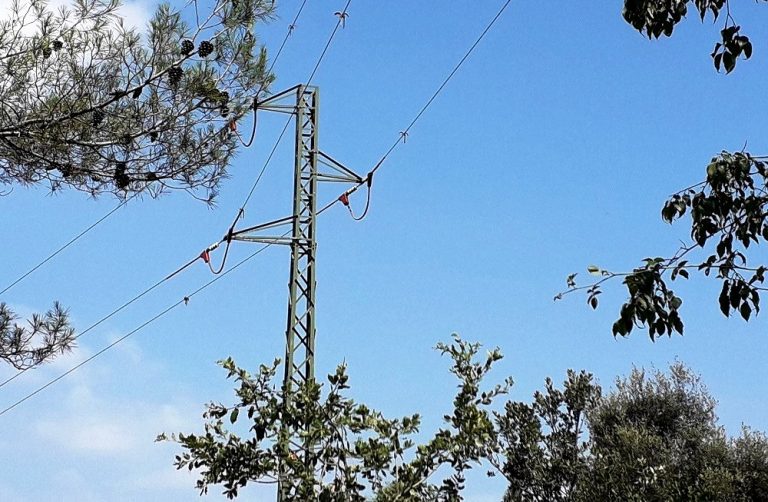 Endesa instal·la fibra òptica a Martorell per optimitzar les comunicacions