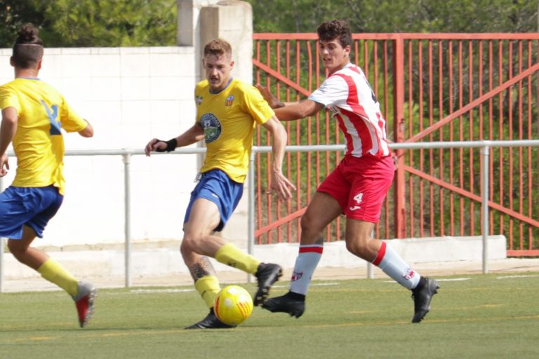 Remuntada del CF Martorell al Catllar per segellar el primer mes a Primera Catalana invicte