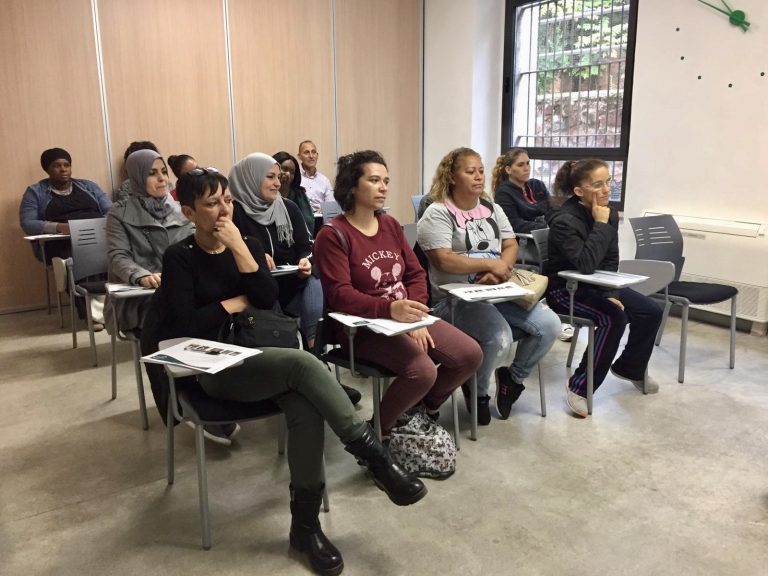 Programa de neteja basat en el mètode Tot-Net per a persones en situació d’atur