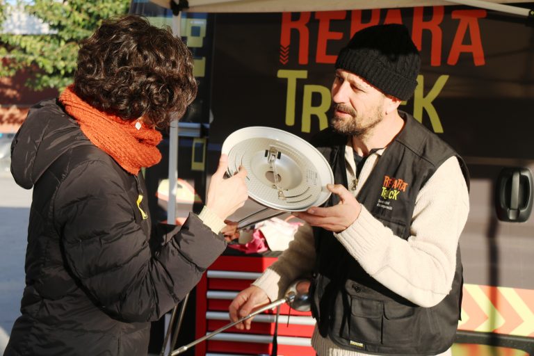 Martorell se suma a la Setmana Europea de la Prevenció de Residus amb el Mercat d’Intercanvi i la ReparaTruck