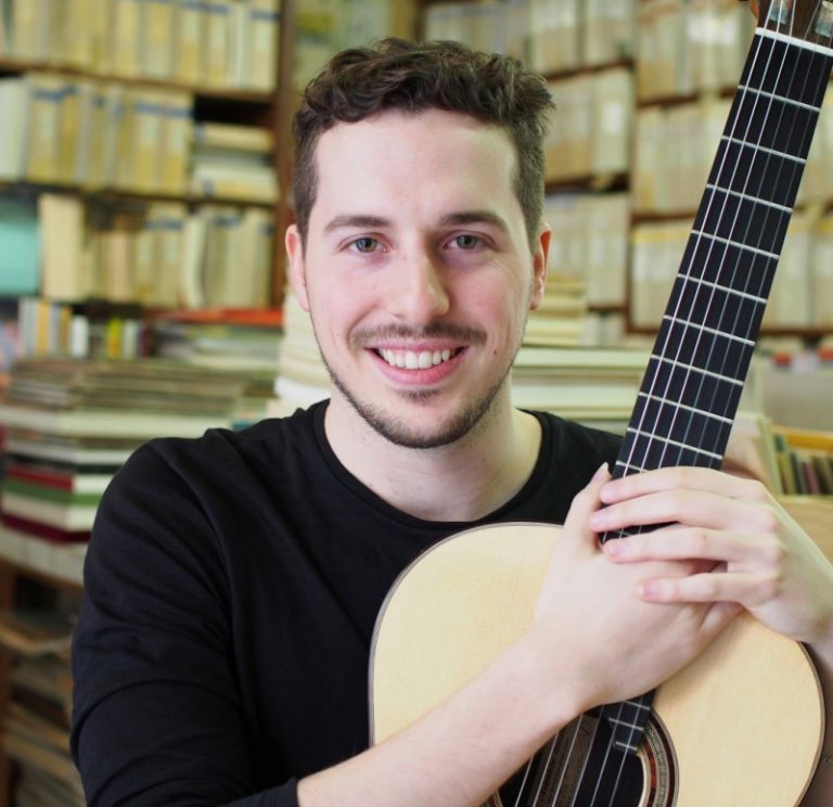 Javier Lucío oferirà diumenge un viatge des del segle d’or de la guitarra fins a l’actualitat