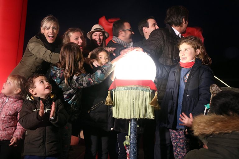 El Nadal ja és una mica més a prop després de l’encesa de llums