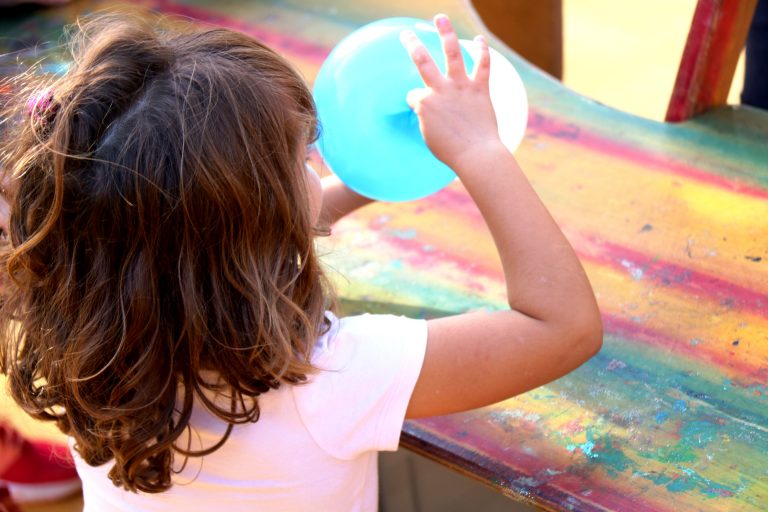 Pont d’Estels i Riu de Sons oferiran la Tarda de Joc per a famílies amb infants de 0 a 4 anys