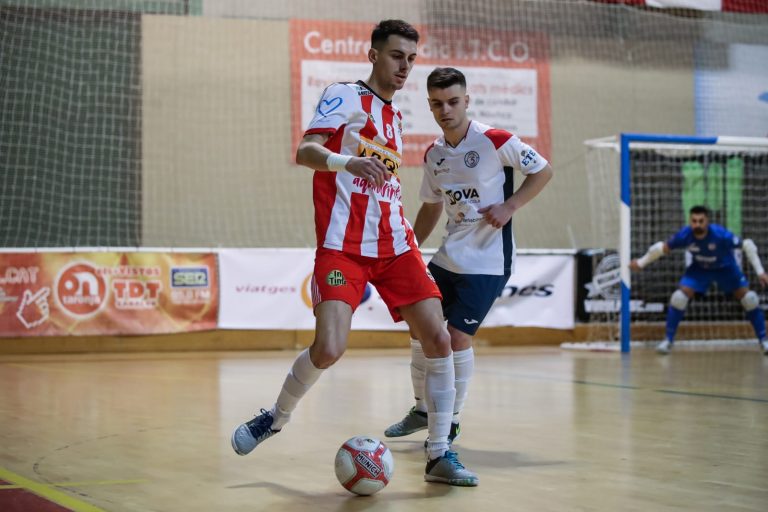 El Sala5 s’exhibeix a Sabadell i escala fins a només un punt dels llocs de prestigi