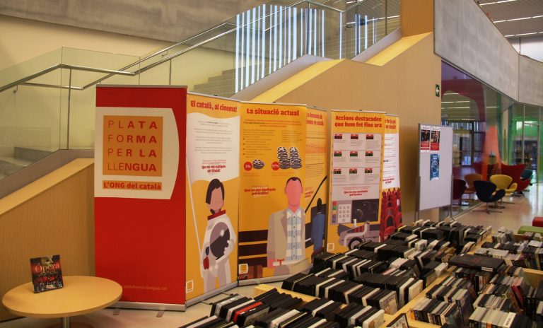 L’exposició ‘El cinema en català’ s’instal·la aquest febrer a la Biblioteca