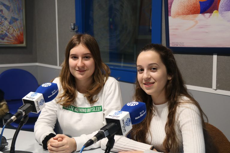 Abril Castillo i Mònica Venteo, alumnes de La Mercè, becades per la Fundació Amancio Ortega