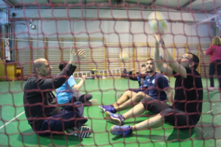 El CV Martorell entra en l’esport adaptat a través de l’equip de vòlei terra
