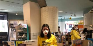 L’Ajuntament reparteix mascaretes de protecció entre el personal farmacèutic