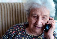El Servei Local de Teleassistència reforça aquest estiu la prevenció davant la calor, els robatoris i les estafes Servei Local Teleassistència. Foto: Diputació de Barcelona