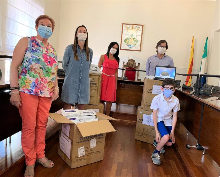 L’Ajuntament agraeix al martorellenc Óscar Osuna l’enviament de 10.000 mascaretes des de Shanghai