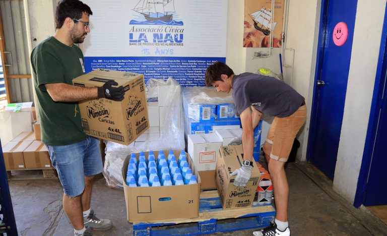 L’Ajuntament ofereix Ca n’Oliveres com a magatzem de productes solidaris d’higiene a l’entitat social La Nau