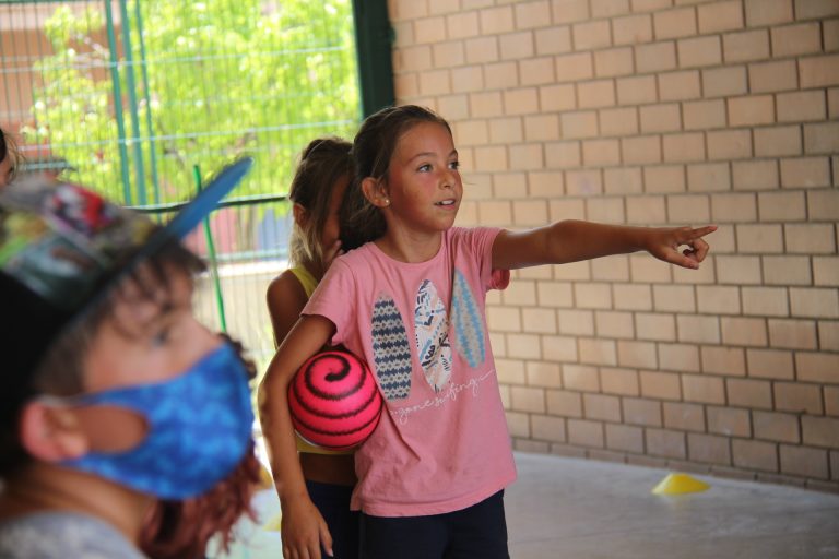 Les activitats d’estiu municipals apleguen més de 220 infants en un escenari de nova normalitat