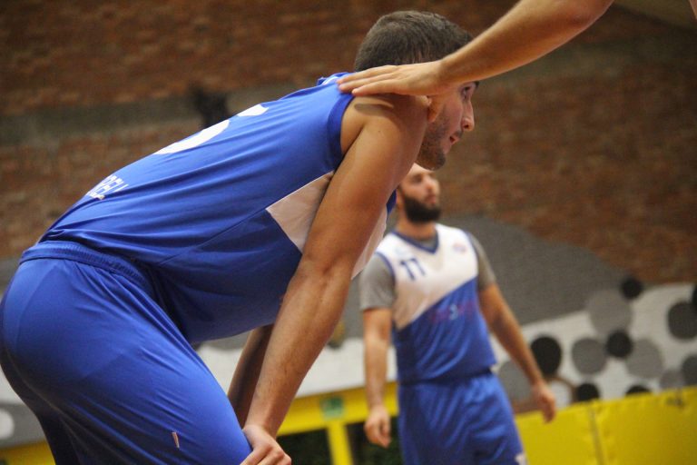 El CB Martorell perd a Esparreguera i s’acomiada de la Lliga Catalana EBA