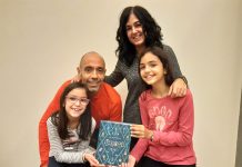 La Bruna i l’Ona Estruch, guanyadora i finalista d’un concurs per il·lustrar la darrera obra de JK Rowling La Bruna i l'Ona -d'esquerra a dreta- acompanyades dels seus pares, el Xavi Estruch i la Montse Barne
