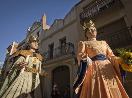 Els gegants històrics Ferran i Isabel celebren dissabte el seu 80è aniversari