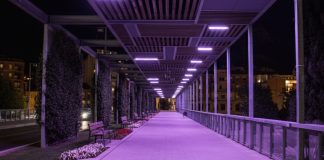 Martorell il·lumina de lila el Pont d’Anoia per visibilitzar el dol perinatal i gestacional
