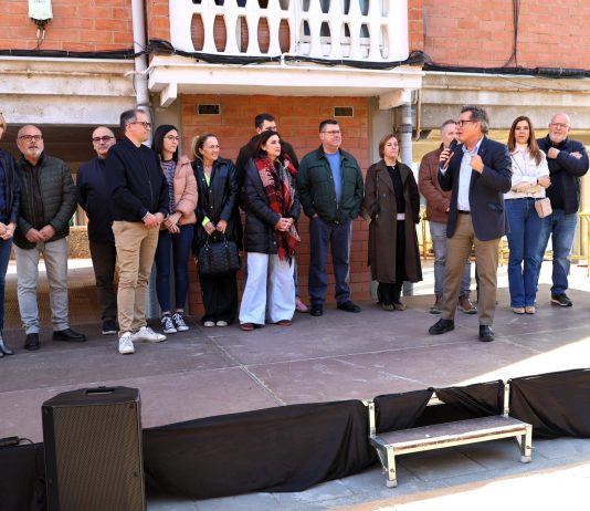 El barri de Buenos Aires estrena la reurbanització de la plaça Isidre Clopas i dels carrers adjacents