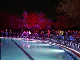 Dues sessions de ciclisme exterior, música i llum celebren els 15 anys del CIES