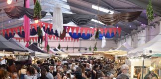 La màgia de la Fira de Bruixes s’imposa a la pluja en una 9a edició diferent